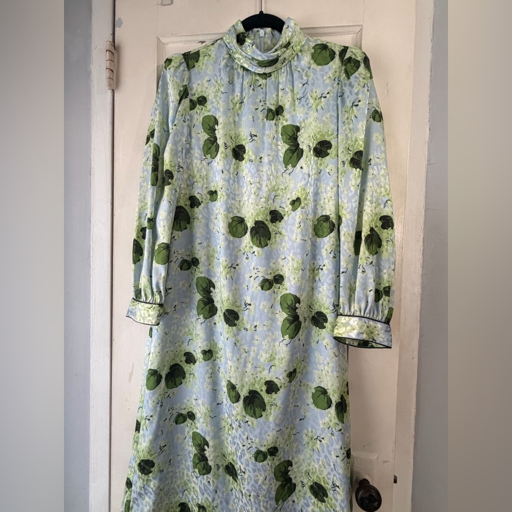 Tuckernuck Hydrangea Satin Faven Maxi Dress M - Picture 6 of 12